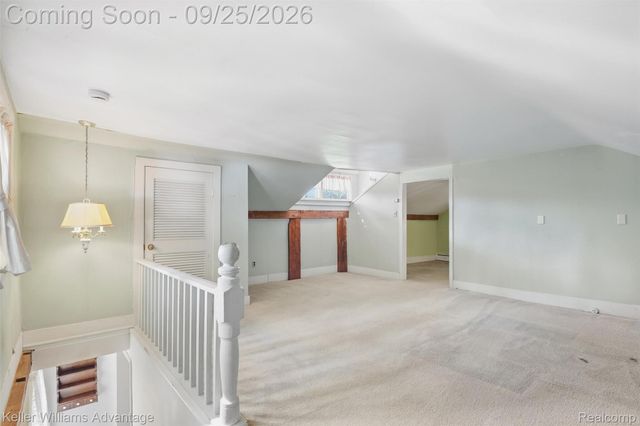 32100 W 9 Mile Road, Farmington, MI 48336