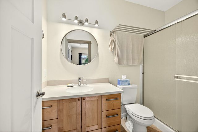 330 E Fir Street, Jacksonville, OR 97530