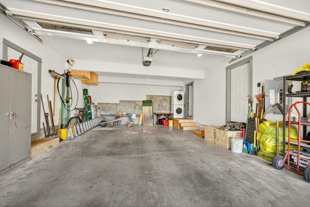 330 E Fir Street, Jacksonville, OR 97530