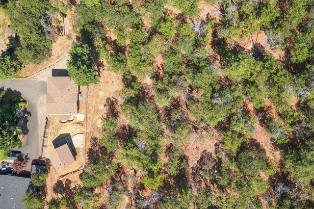 330 E Fir Street, Jacksonville, OR 97530