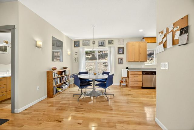 330 E Fir Street, Jacksonville, OR 97530