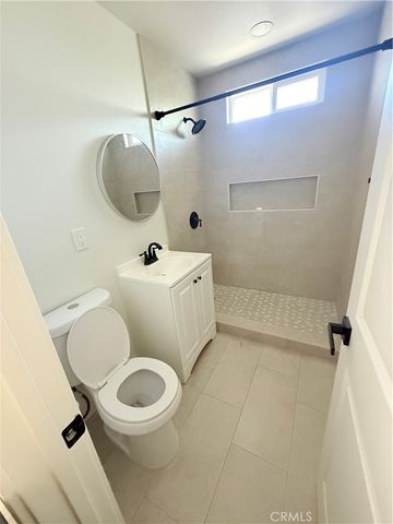 5319 Roosevelt, Santa Ana, CA 92703