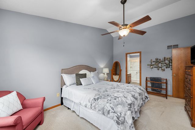 737 W 58th Street, Davenport, IA 52806