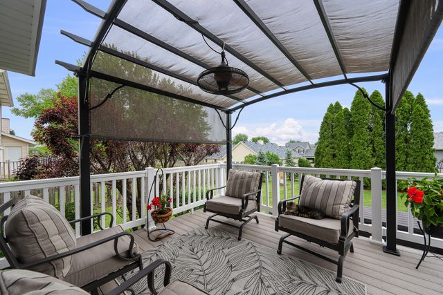 737 W 58th Street, Davenport, IA 52806