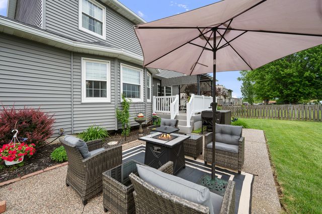 737 W 58th Street, Davenport, IA 52806