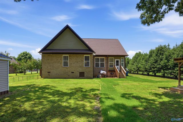 105 Timberline Drive, Arab, AL 35016