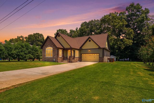 105 Timberline Drive, Arab, AL 35016