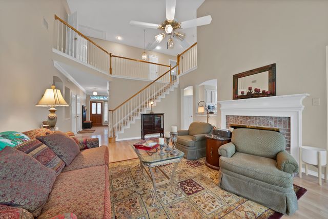 2129 Brentcove Drive, Grapevine, TX 76051