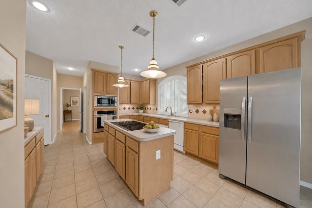 2129 Brentcove Drive, Grapevine, TX 76051