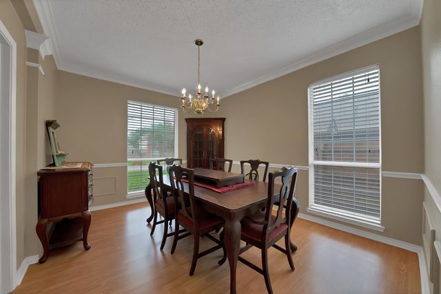 2129 Brentcove Drive, Grapevine, TX 76051