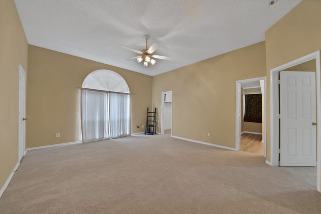 2129 Brentcove Drive, Grapevine, TX 76051