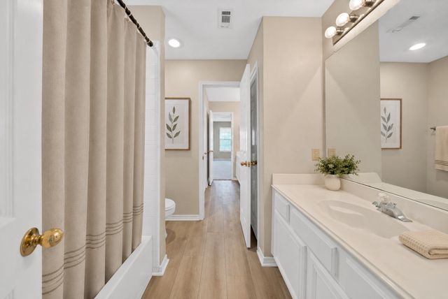 2129 Brentcove Drive, Grapevine, TX 76051