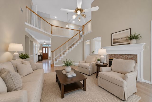 2129 Brentcove Drive, Grapevine, TX 76051