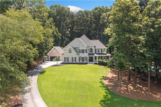 318 Windsor Falls Drive, Canton, GA 30114