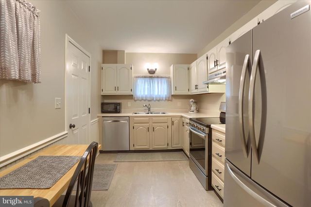 924 GRAND ST, Harrisburg, PA 17102