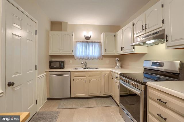 924 GRAND ST, Harrisburg, PA 17102