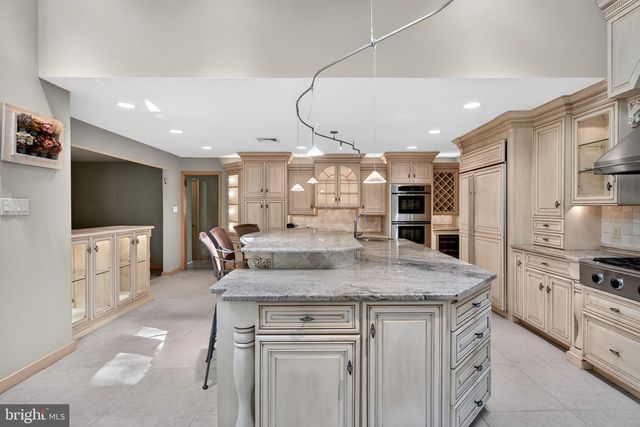 21 TEAK CT, Cherry Hill, NJ 08003