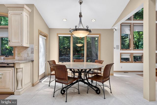 21 TEAK CT, Cherry Hill, NJ 08003