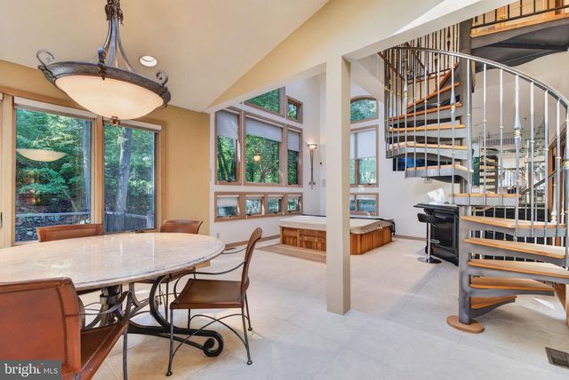21 TEAK CT, Cherry Hill, NJ 08003