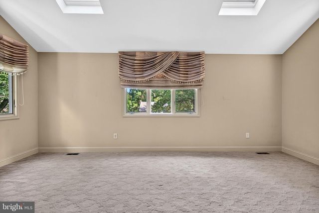 21 TEAK CT, Cherry Hill, NJ 08003