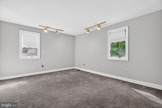 21 TEAK CT, Cherry Hill, NJ 08003