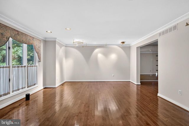 21 TEAK CT, Cherry Hill, NJ 08003