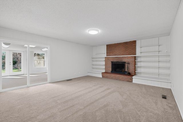 12016 Donna Court NE, Albuquerque, NM 87112