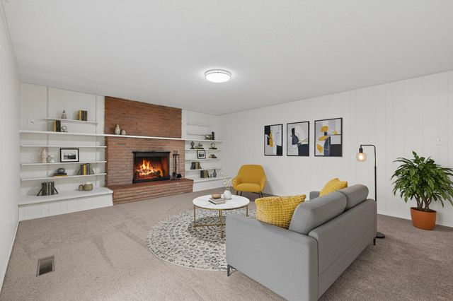 12016 Donna Court NE, Albuquerque, NM 87112