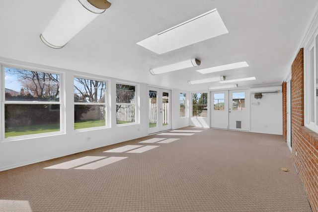 12016 Donna Court NE, Albuquerque, NM 87112