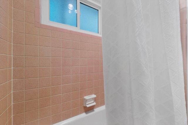 12016 Donna Court NE, Albuquerque, NM 87112