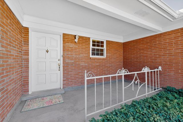 12016 Donna Court NE, Albuquerque, NM 87112