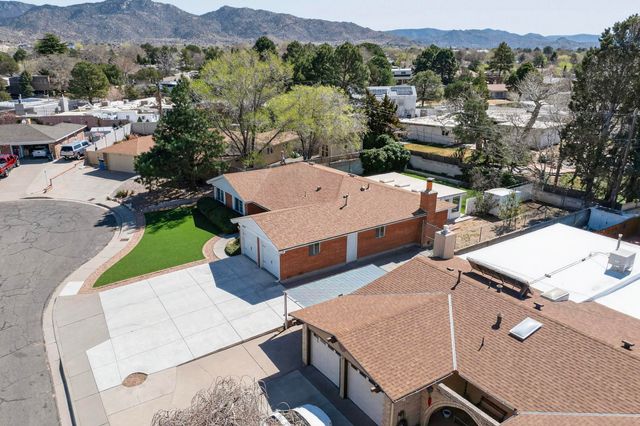 12016 Donna Court NE, Albuquerque, NM 87112