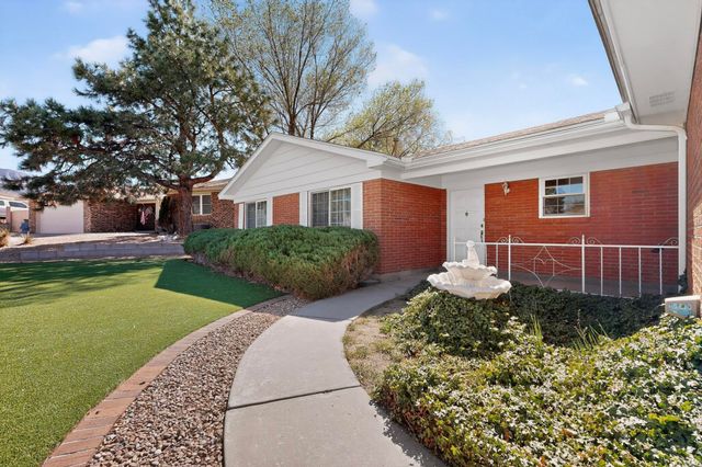 12016 Donna Court NE, Albuquerque, NM 87112