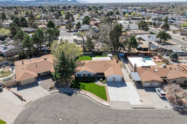 12016 Donna Court NE, Albuquerque, NM 87112