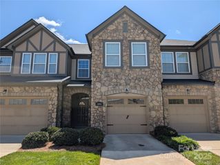 5508 Trieg Drive, Charlotte, NC 28278