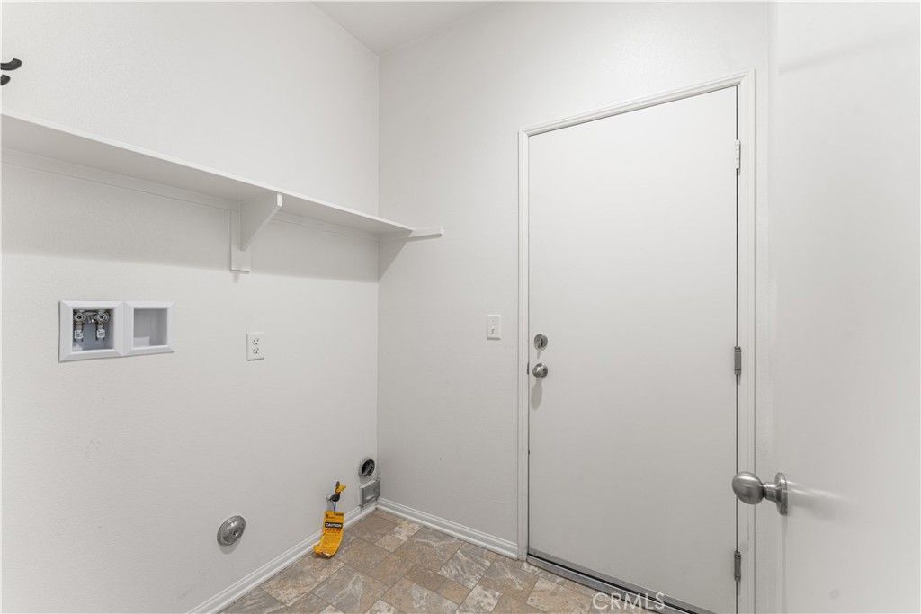 Image 10 of property listing at 3617 Half Dome Avenue, Rosamond, CA 93560