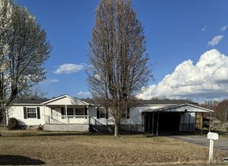 78 E Airport Dr, Mcminnville, TN 37110