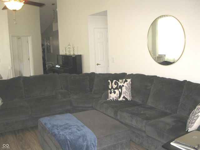 528 Dylan Drive, Avon, IN 46123