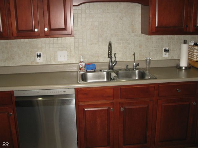 528 Dylan Drive, Avon, IN 46123