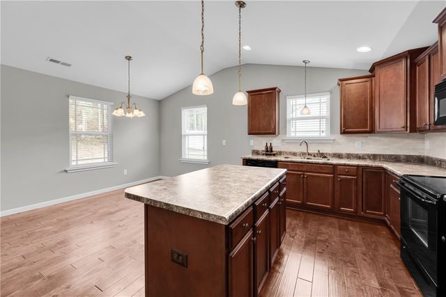 138 Madison Pointe Drive, Seneca, SC 29678