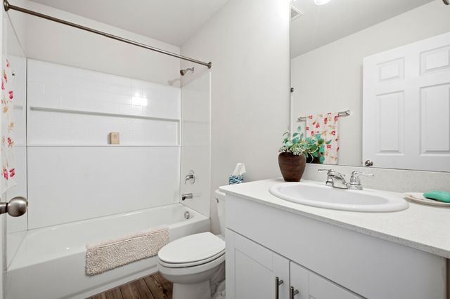 325 Hopson Street, Van Alstyne, TX 75495