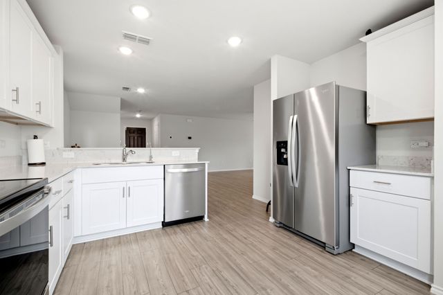 325 Hopson Street, Van Alstyne, TX 75495