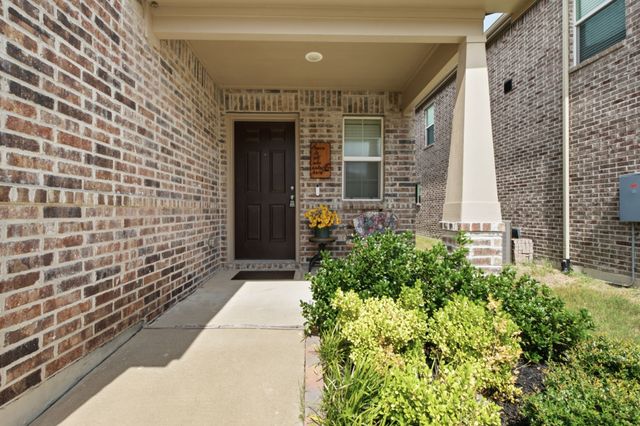325 Hopson Street, Van Alstyne, TX 75495