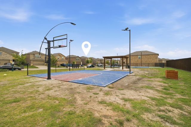 325 Hopson Street, Van Alstyne, TX 75495