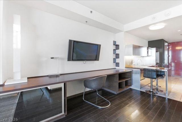 4381 West FLAMINGO Road 10306, Las Vegas, NV 89103