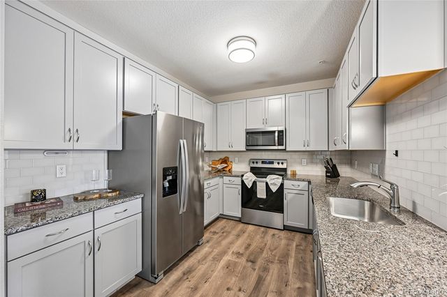 15700 E Jamison Drive 204, Englewood, CO 80112