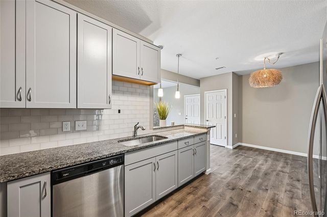 15700 E Jamison Drive 204, Englewood, CO 80112
