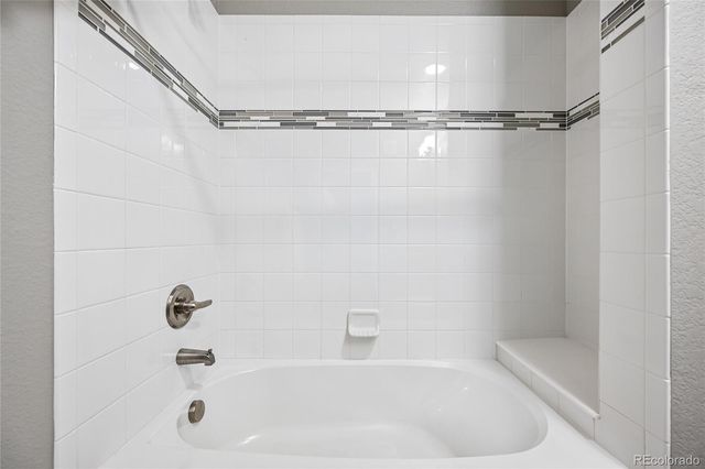 15700 E Jamison Drive 204, Englewood, CO 80112