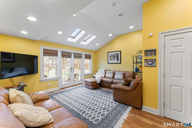 27 Holbrook Drive, Stamford, CT 06906