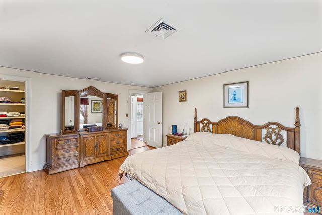 27 Holbrook Drive, Stamford, CT 06906